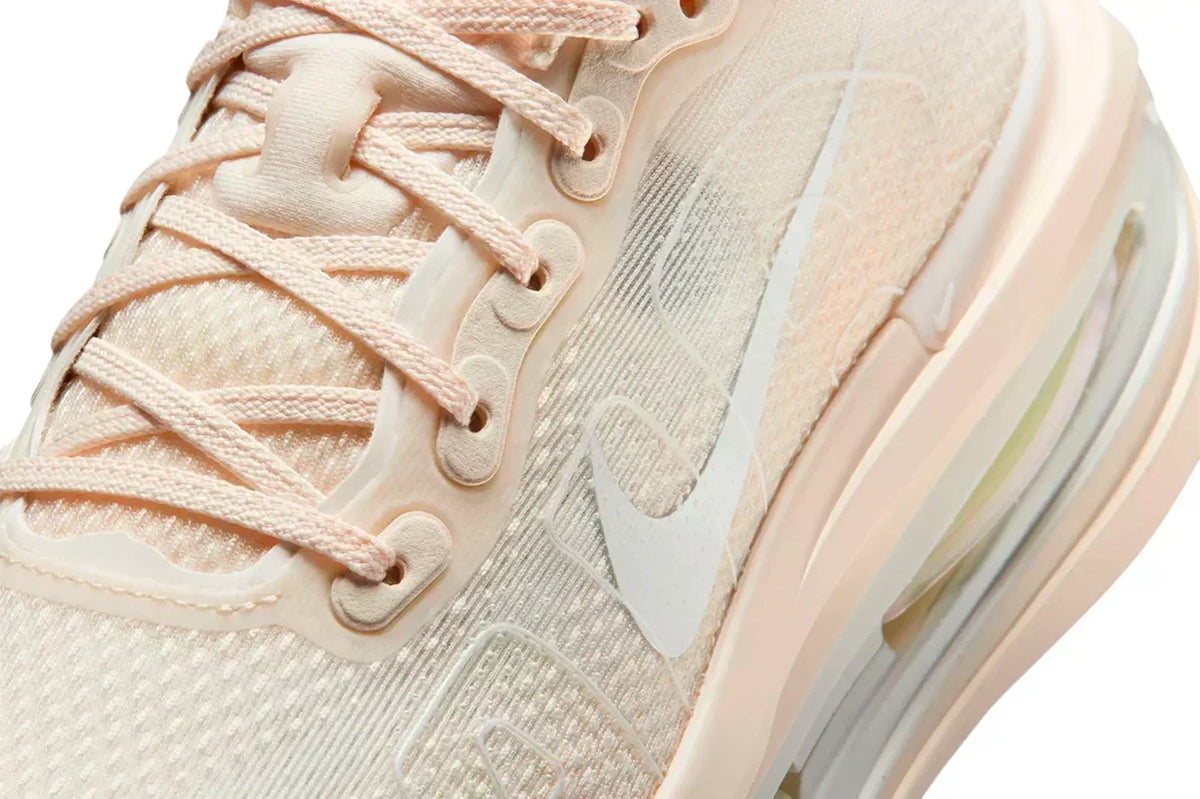 Nike Vomero Premium Chalk Beige