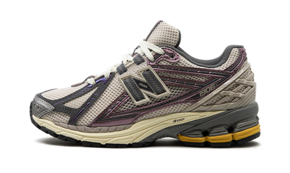 New Balance 1906R "LICORICE"