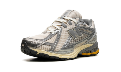 New Balance 1906R "Metallic Silver Yellow"