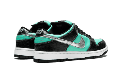 Nike Dunk Low Diamond Supply Co.