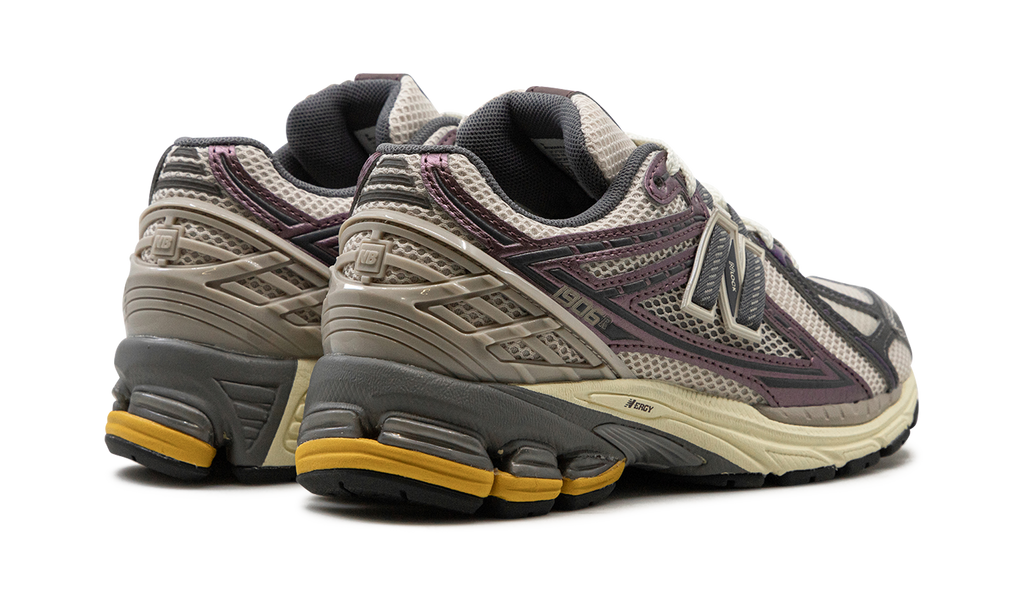New Balance 1906R "LICORICE"